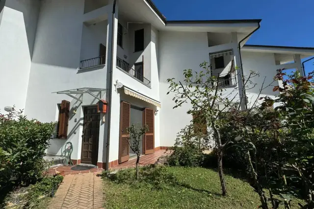 Villa a schiera in Via Giovanni Falcone, Asti - Foto 1