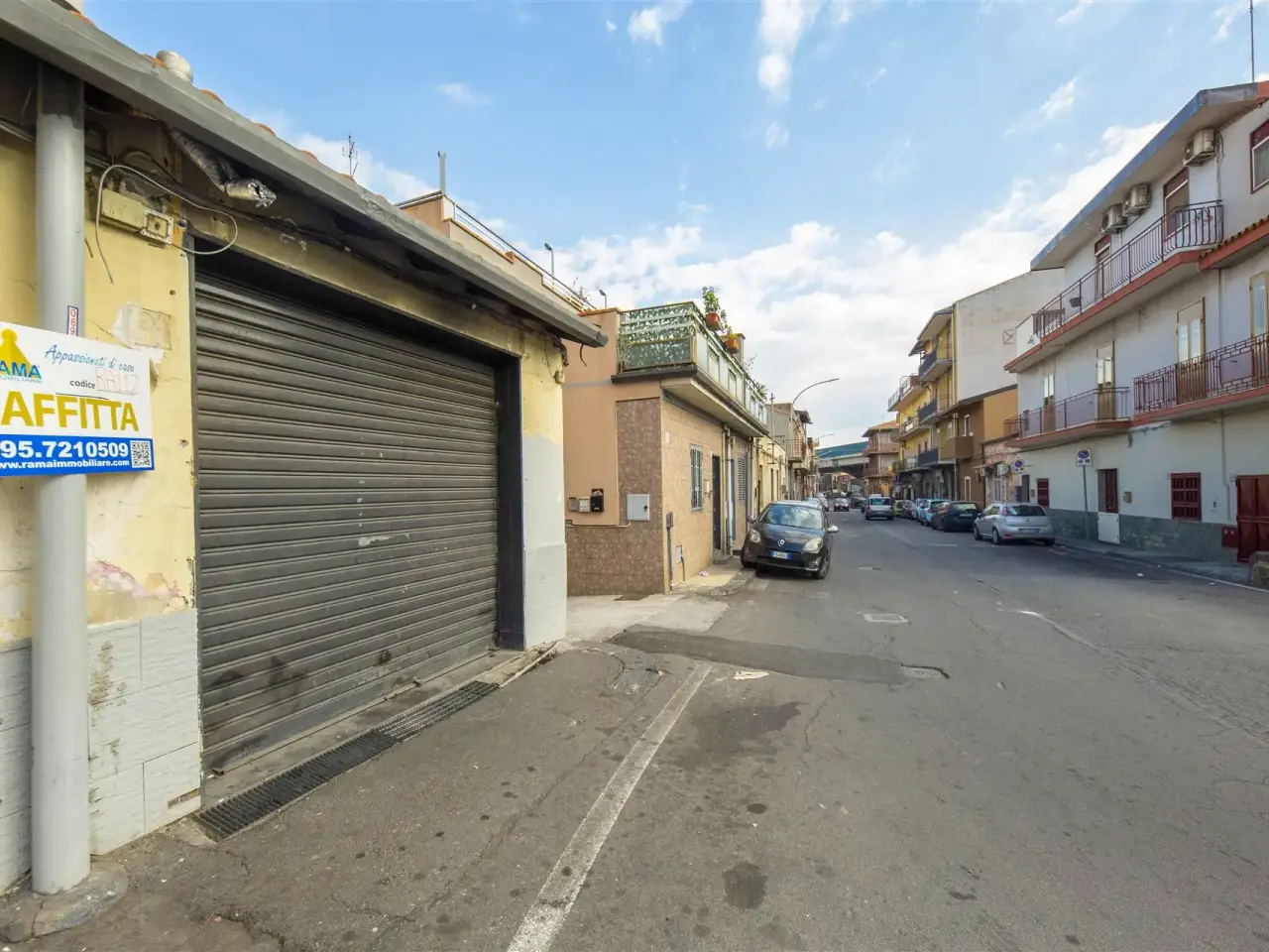 Laboratorio in Via Fossa della Creta, Catania, {3} - Foto 2