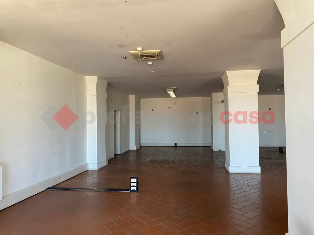Ufficio in , Livorno, {3} - Foto 2