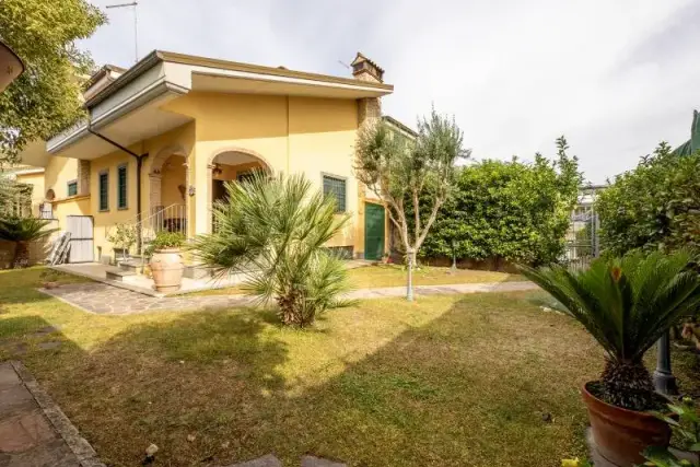 Villa in Via Tacito, Guidonia Montecelio - Foto 1