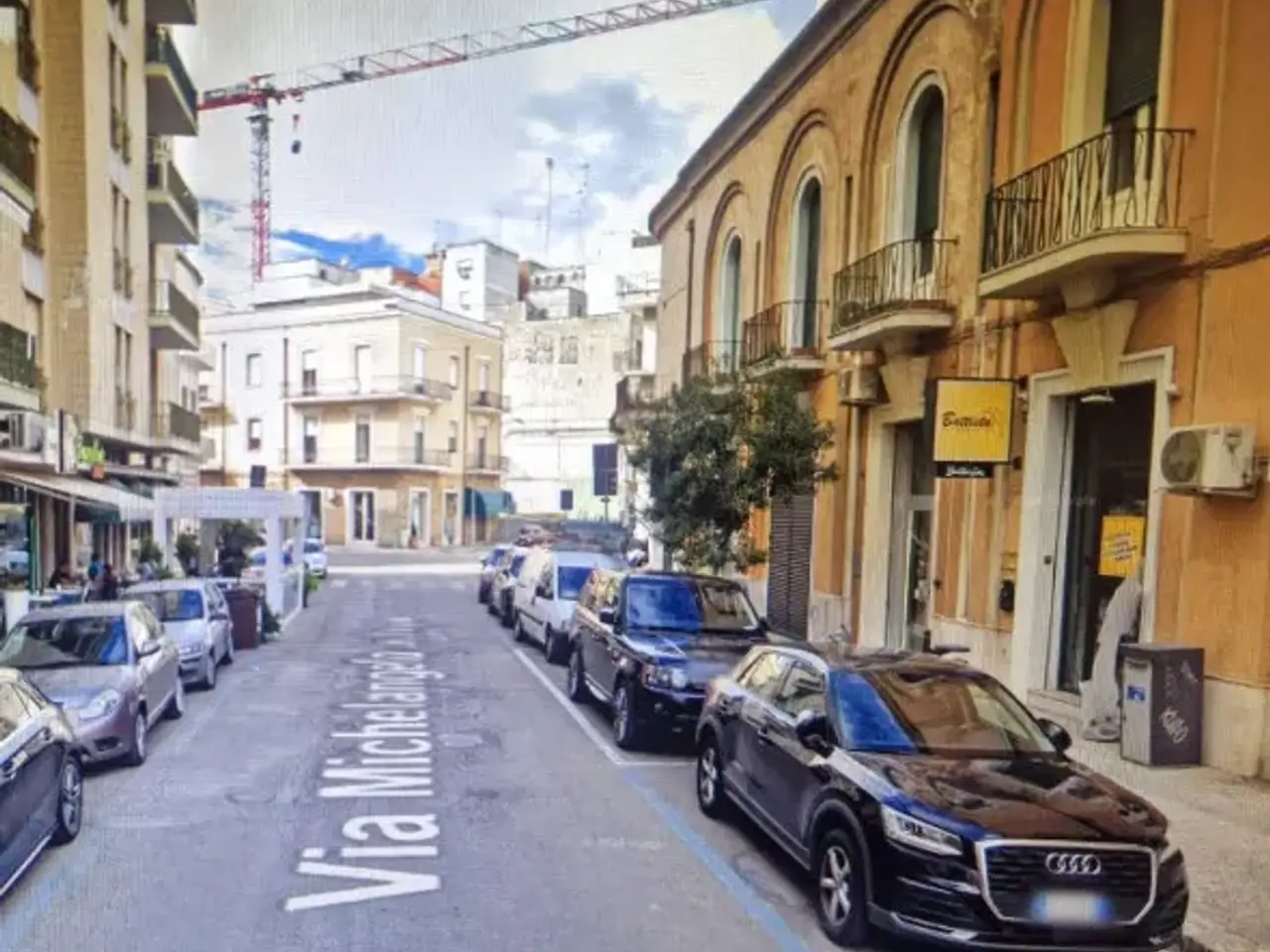 Negozio in Via Michelangelo Schipa 11, Lecce, {3} - Foto 1