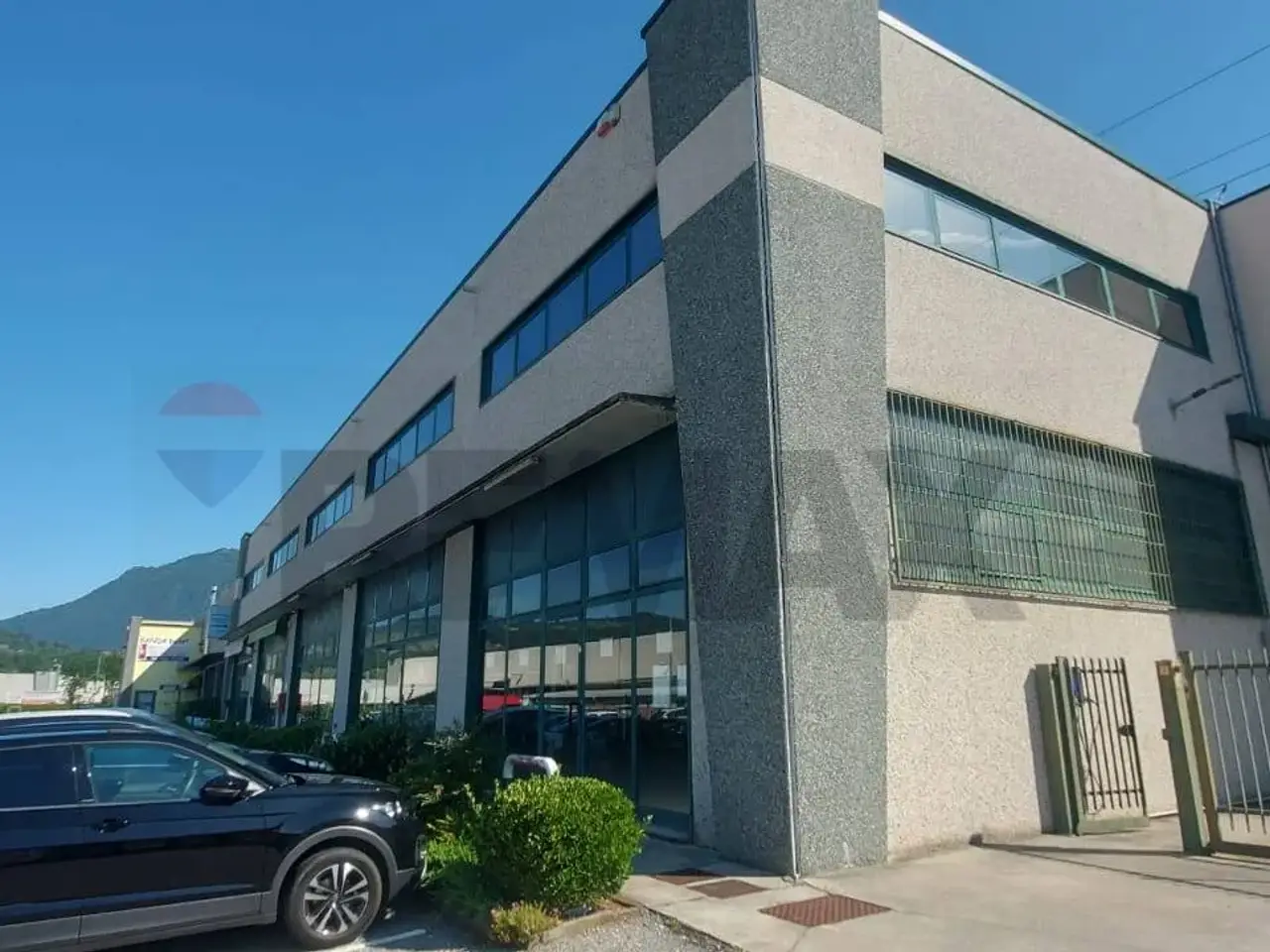 Esercizio commerciale in , Gemonio, {3} - Foto 1