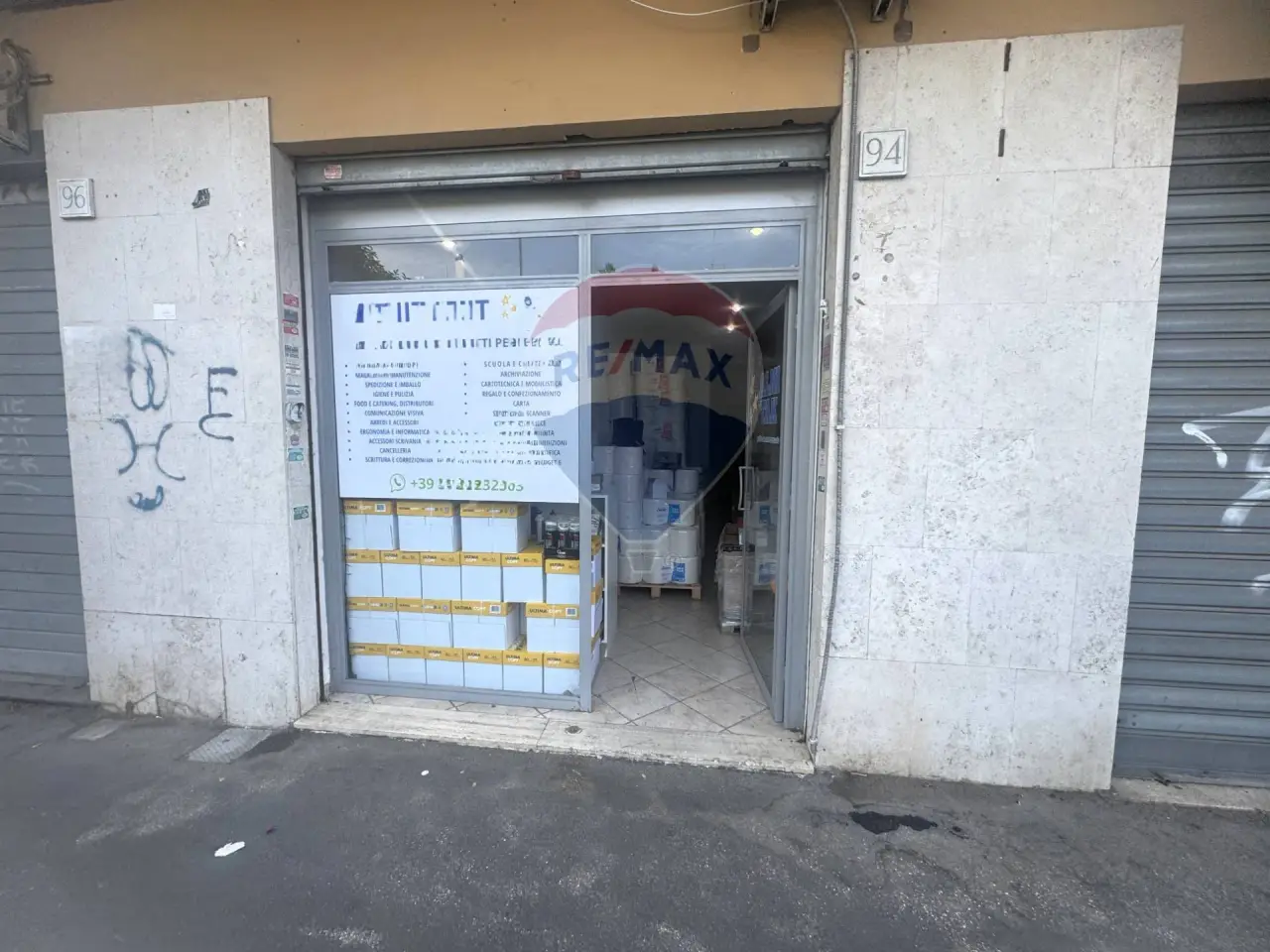 Negozio in Via Federico Paolini 94, Roma, {3} - Foto 1