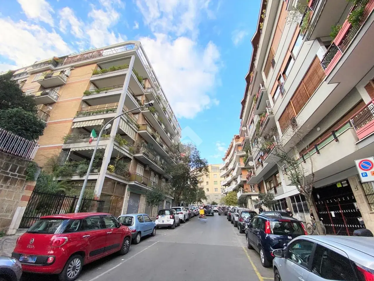 Negozio in - -, Roma, {3} - Foto 1