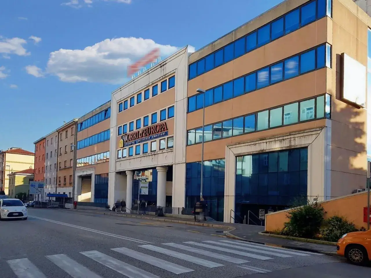 Negozio in Via Italo Svevo, N. 14-16, Trieste, {3} - Foto 1
