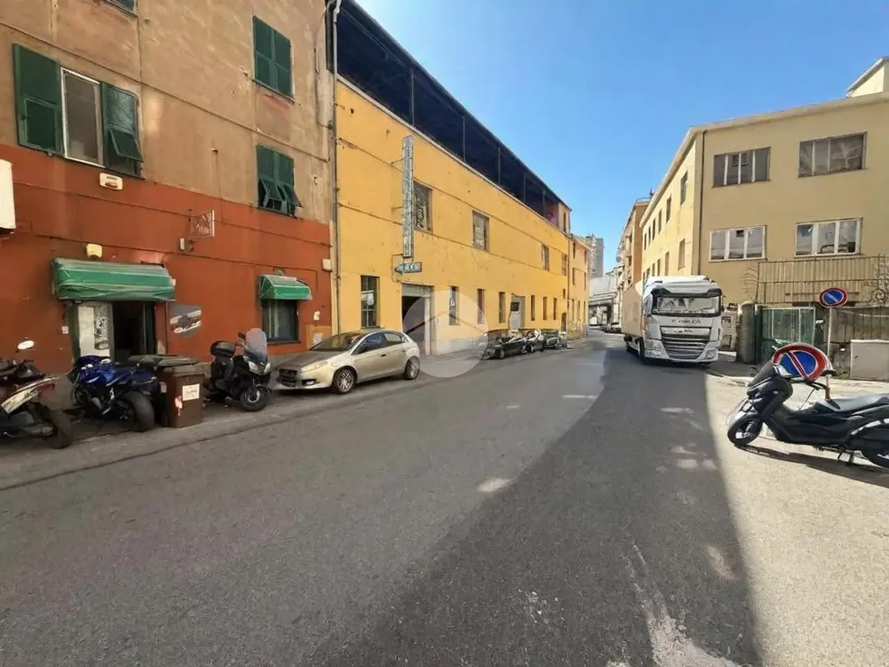 Laboratorio in Via San Bartolomeo del Fossato 15, Genova, {3} - Foto 2