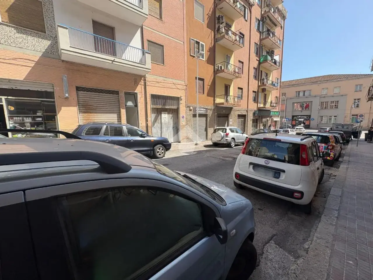 Negozio in Via Anglona 10, Cagliari, {3} - Foto 2