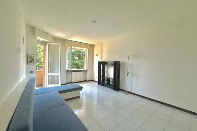 2-room flat in Via Riviera 1, Castelletto sopra Ticino - Photo 1