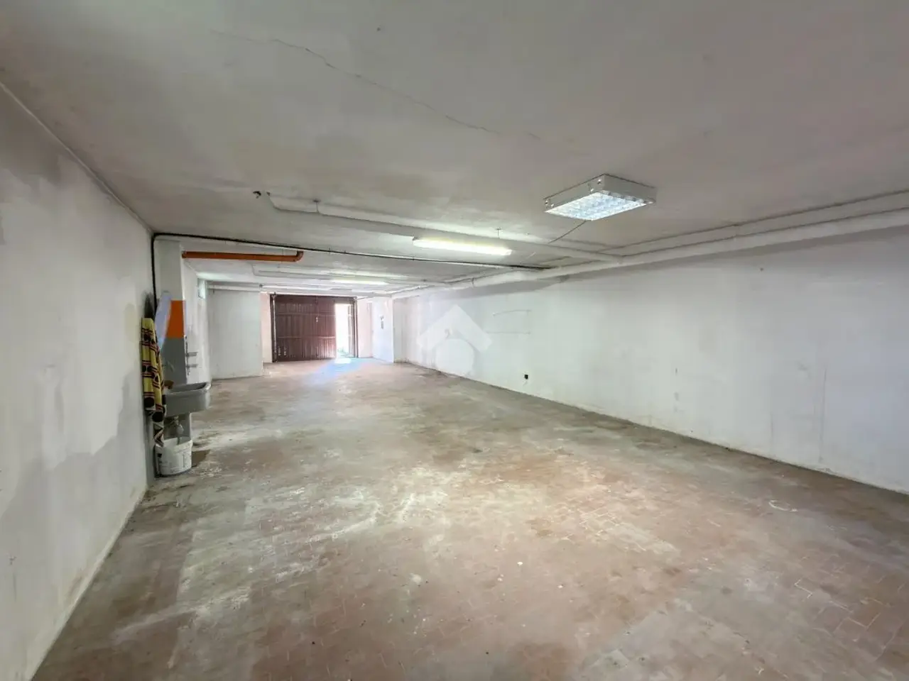 Magazzino in Via Privata Gavazzi, Valmadrera, {3} - Foto 2