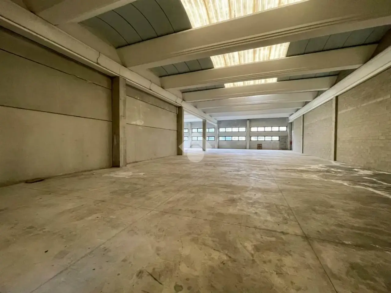 Capannone in Via della Vittoria 51, Vigano', {3} - Foto 2