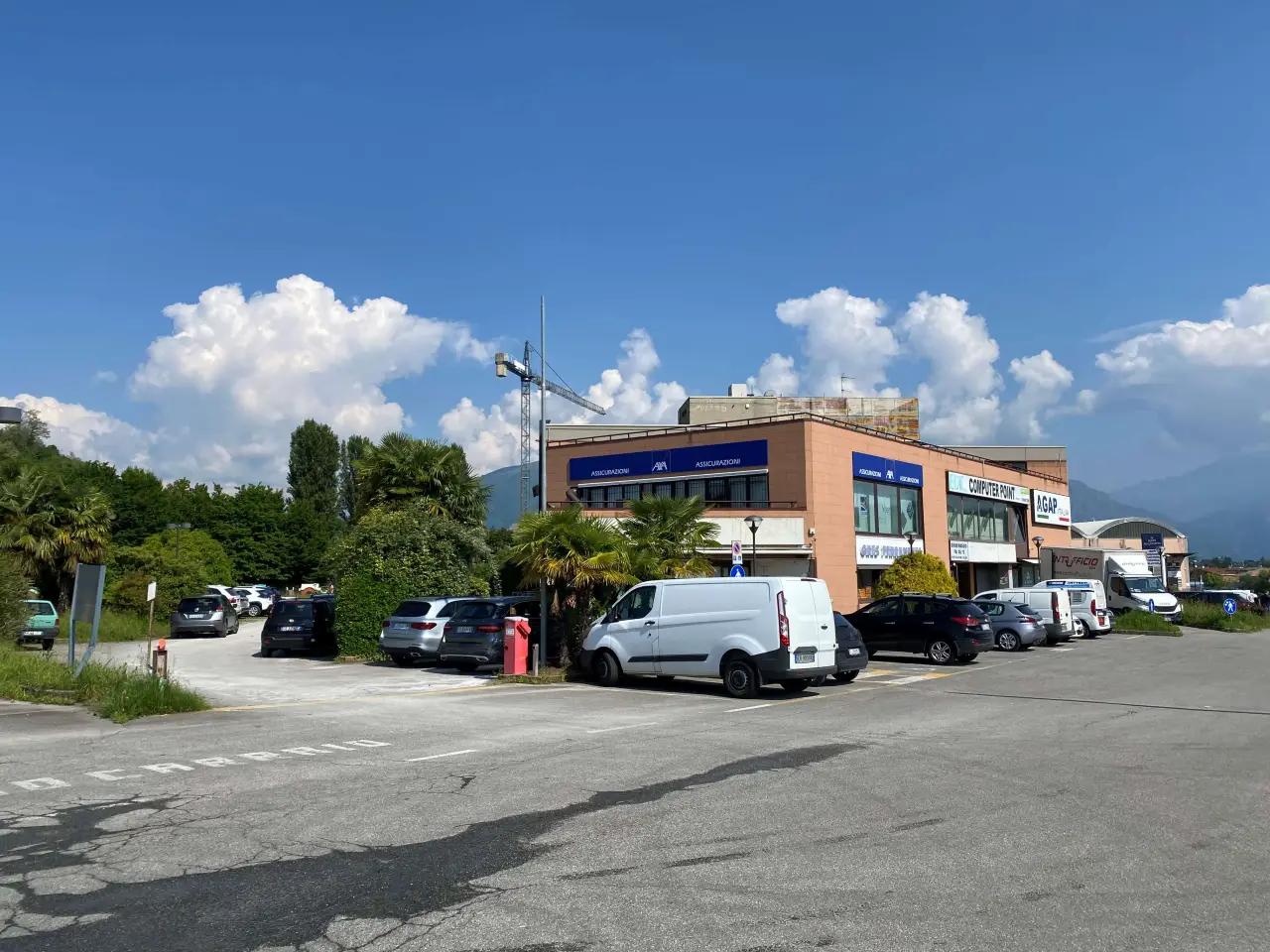 Negozio in Via Provinciale 6/a, Dolzago, {3} - Foto 2