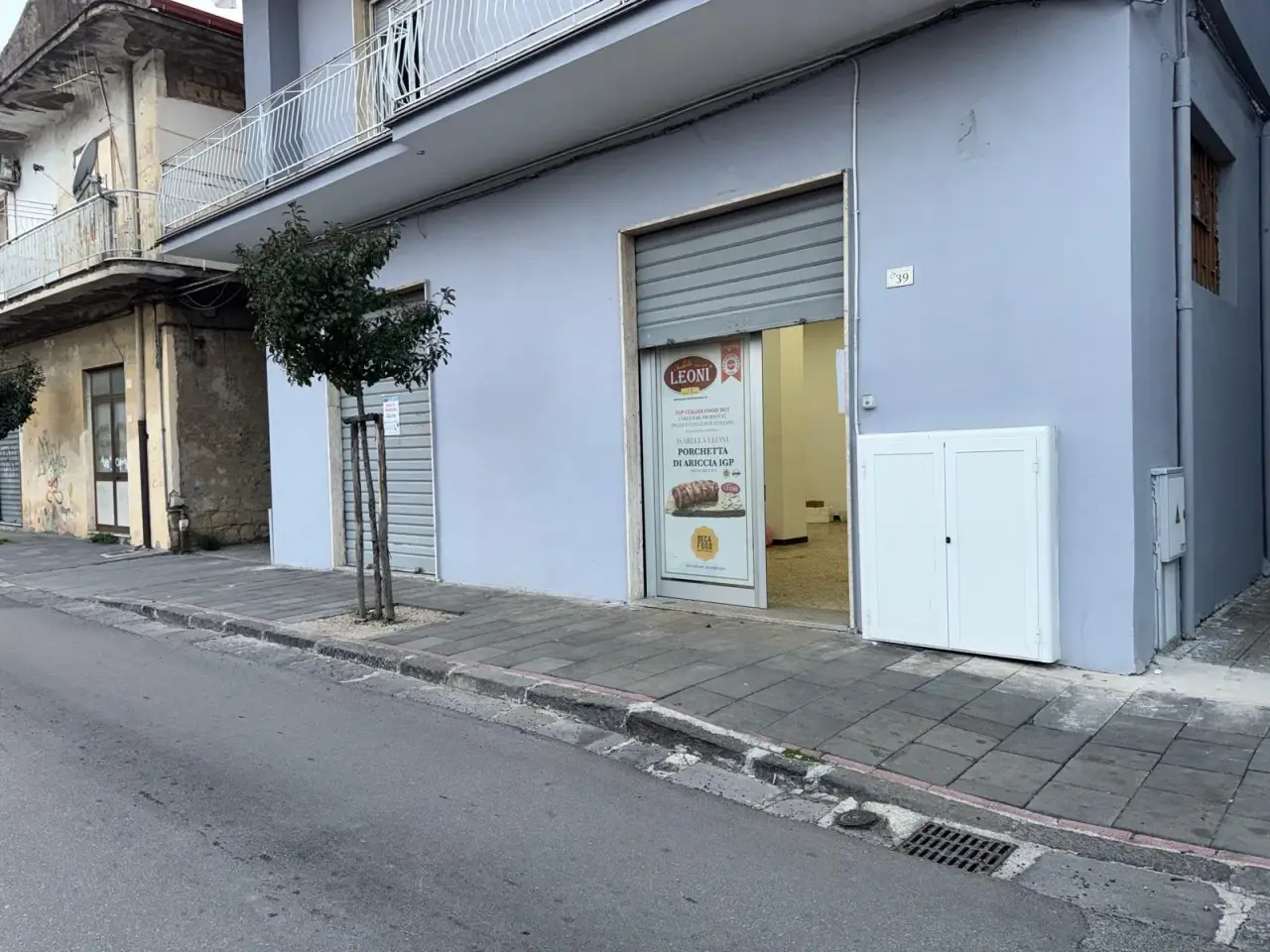 Negozio in Via Alcide De Gasperi 39, Nocera Superiore, {3} - Foto 1