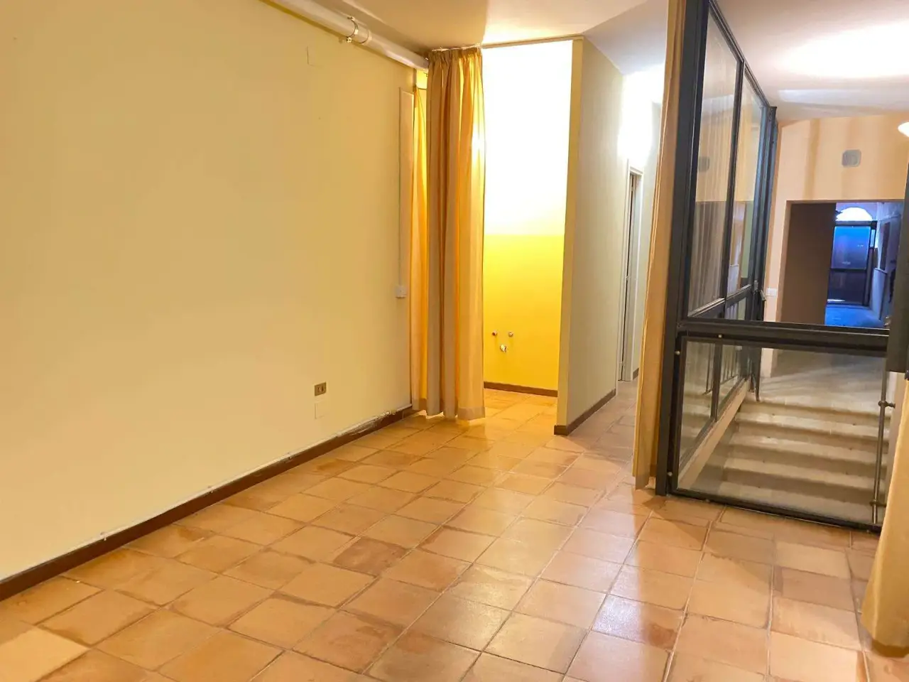 Ufficio in Piazza Garibaldi, Spoleto, {3} - Foto 1