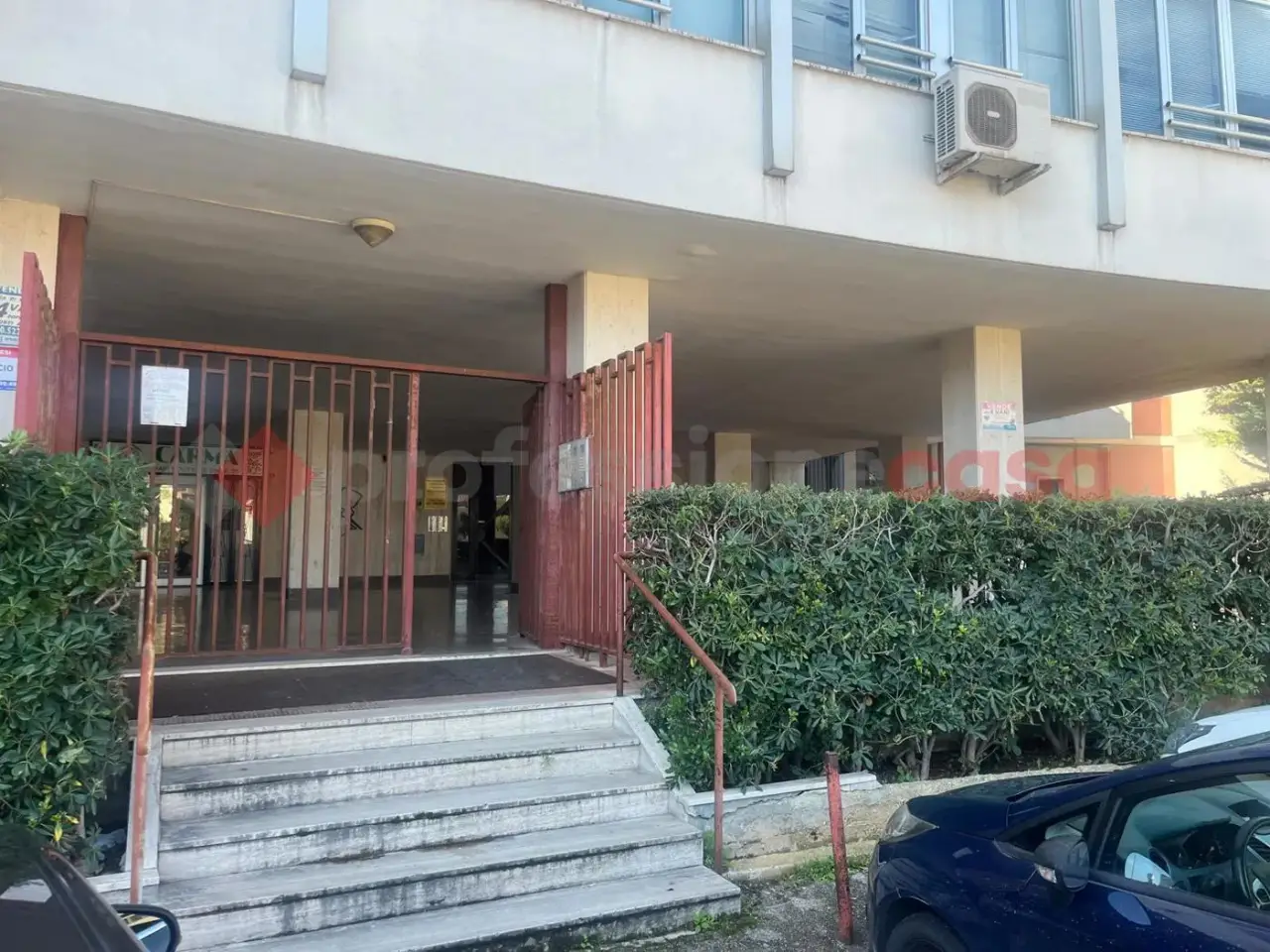 Ufficio in Via Dicagno 34, Bari, {3} - Foto 1