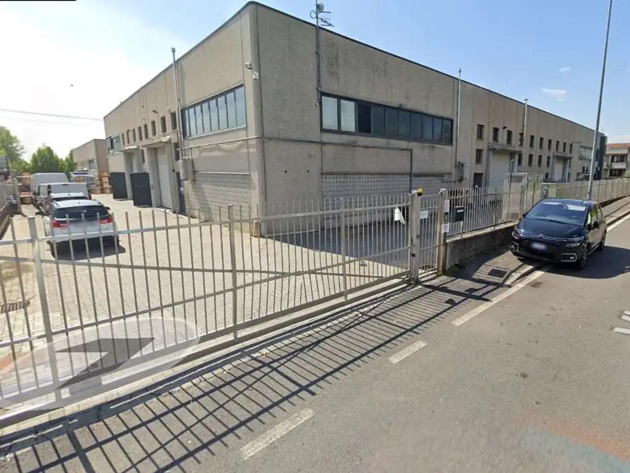 Capannone in Via del Morazzone 1, Binago, {3} - Foto 1