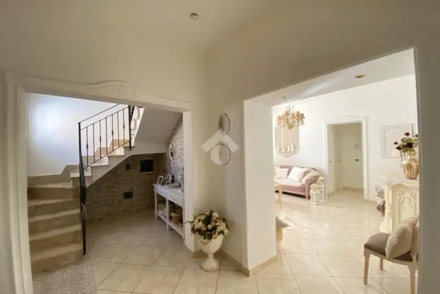 Casa indipendente in vendita, Cortile Gati 10, Palermo - Foto 1