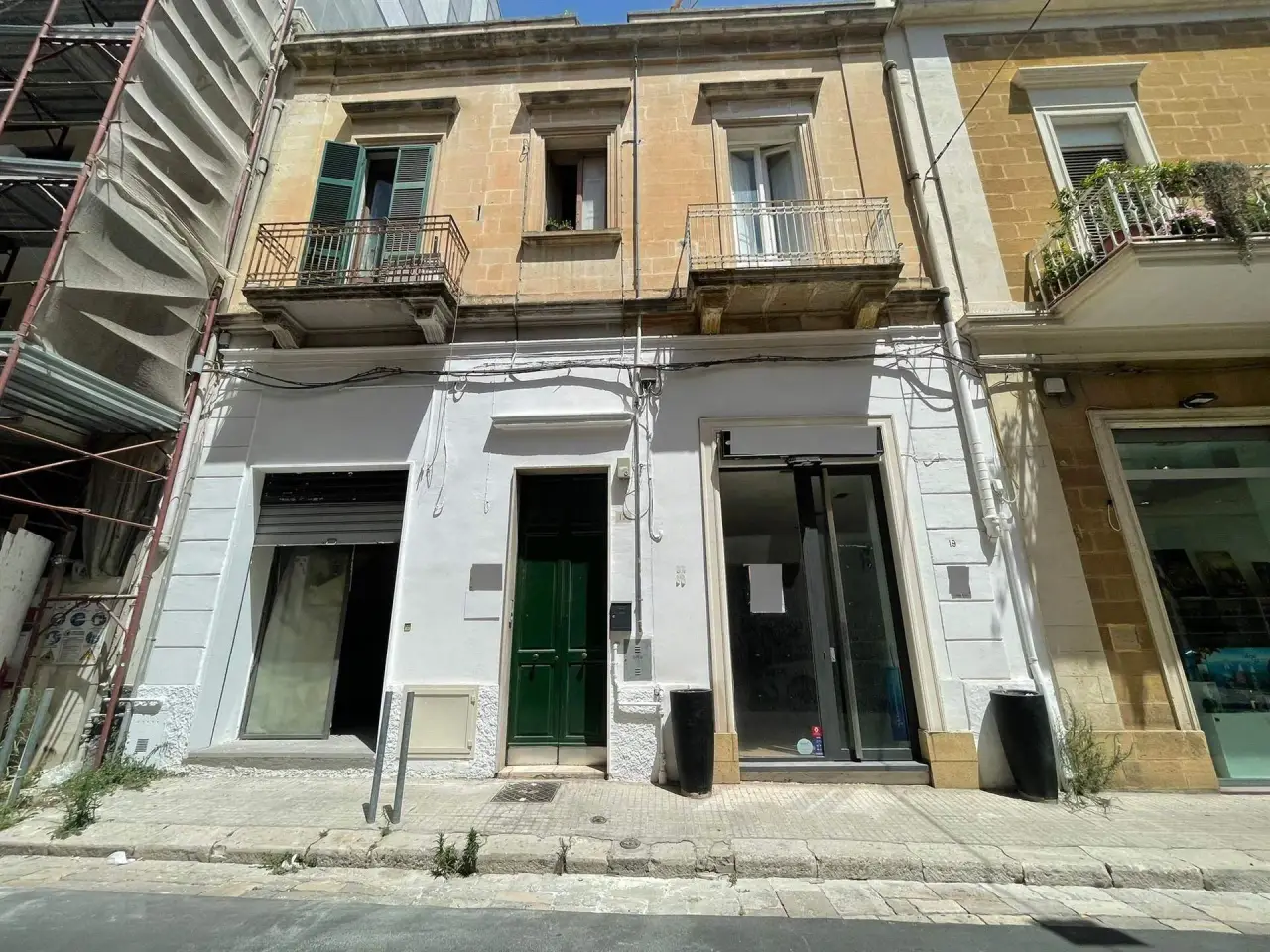 Locale commerciale in Via Cesare Battisti 15 Lecce, Lecce, {3} - Foto 2