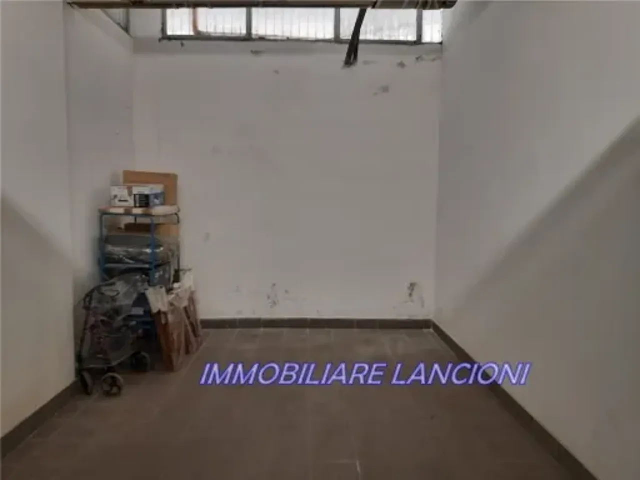 Garage in , Scandicci, {3} - Foto 2