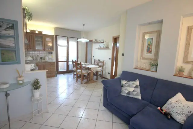 4-room flat in Via Giulio Guelfi 50, Cascina - Photo 1