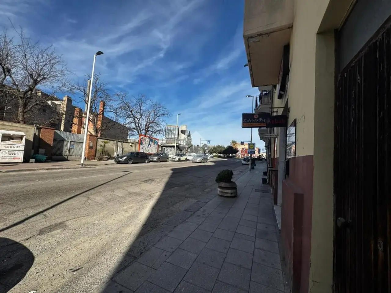 Negozio in Viale Sant'Avendrace 327, Cagliari, {3} - Foto 1