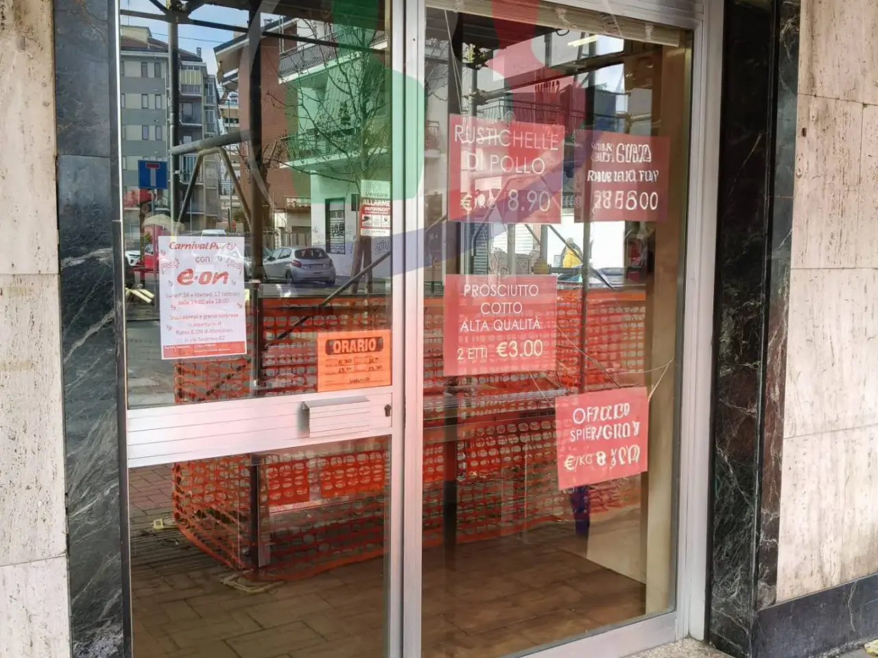Esercizio commerciale in Via Sestriere 23, Moncalieri, {3} - Foto 2