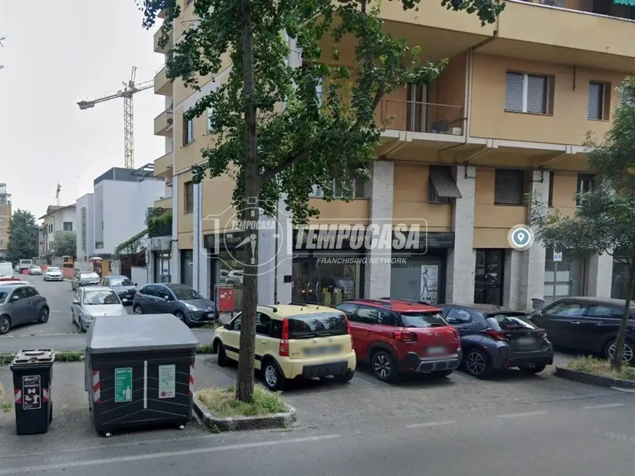 Negozio in Viale Medaglie d'Oro, Modena, {3} - Foto 2