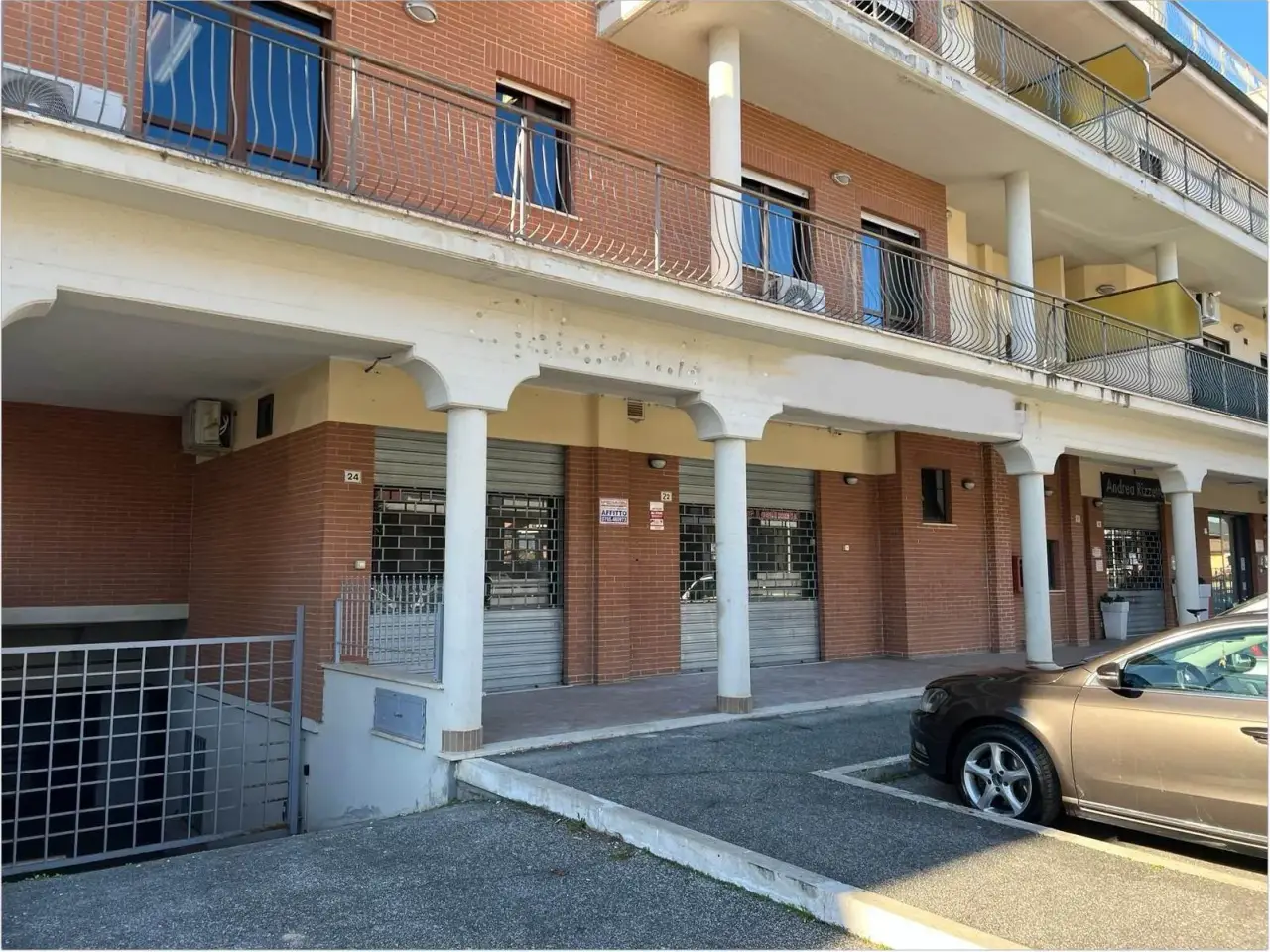 Negozio in Via Guido Rossa 22 Fiano Romano, Fiano Romano, {3} - Foto 2