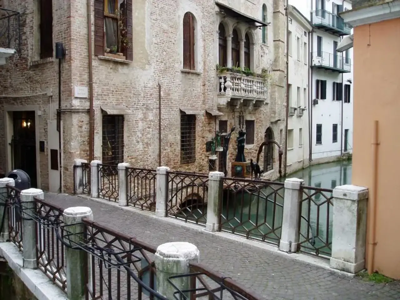 Negozio in Piazza Trentin, Treviso, {3} - Foto 2