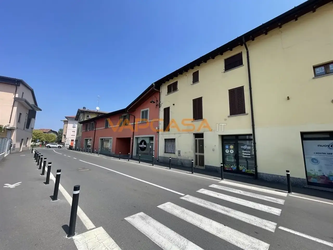 Negozio in Via Mameli, Romano Di Lombardia, {3} - Foto 2