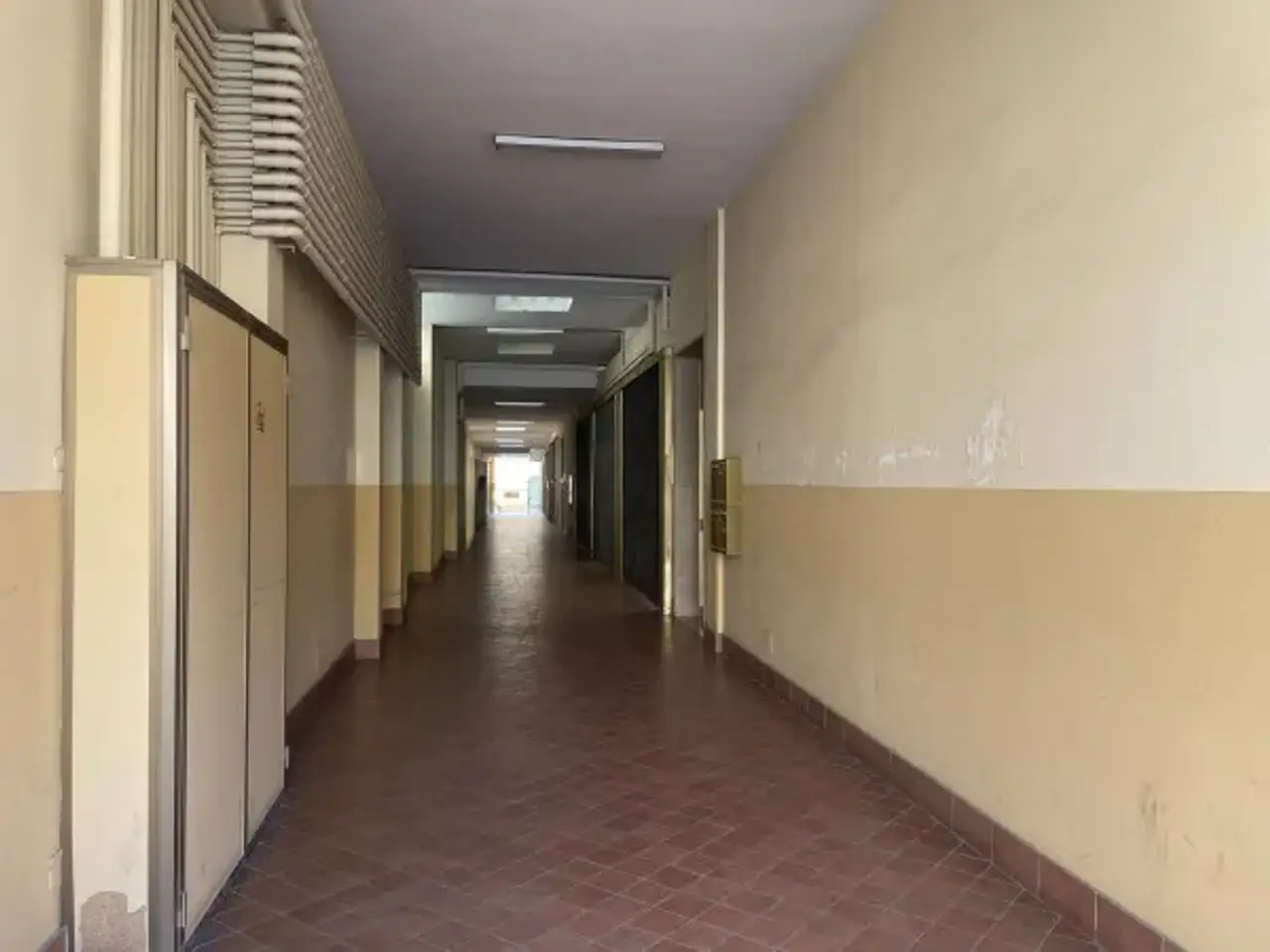 Negozio in Via Emilia 45, Imola, {3} - Foto 2