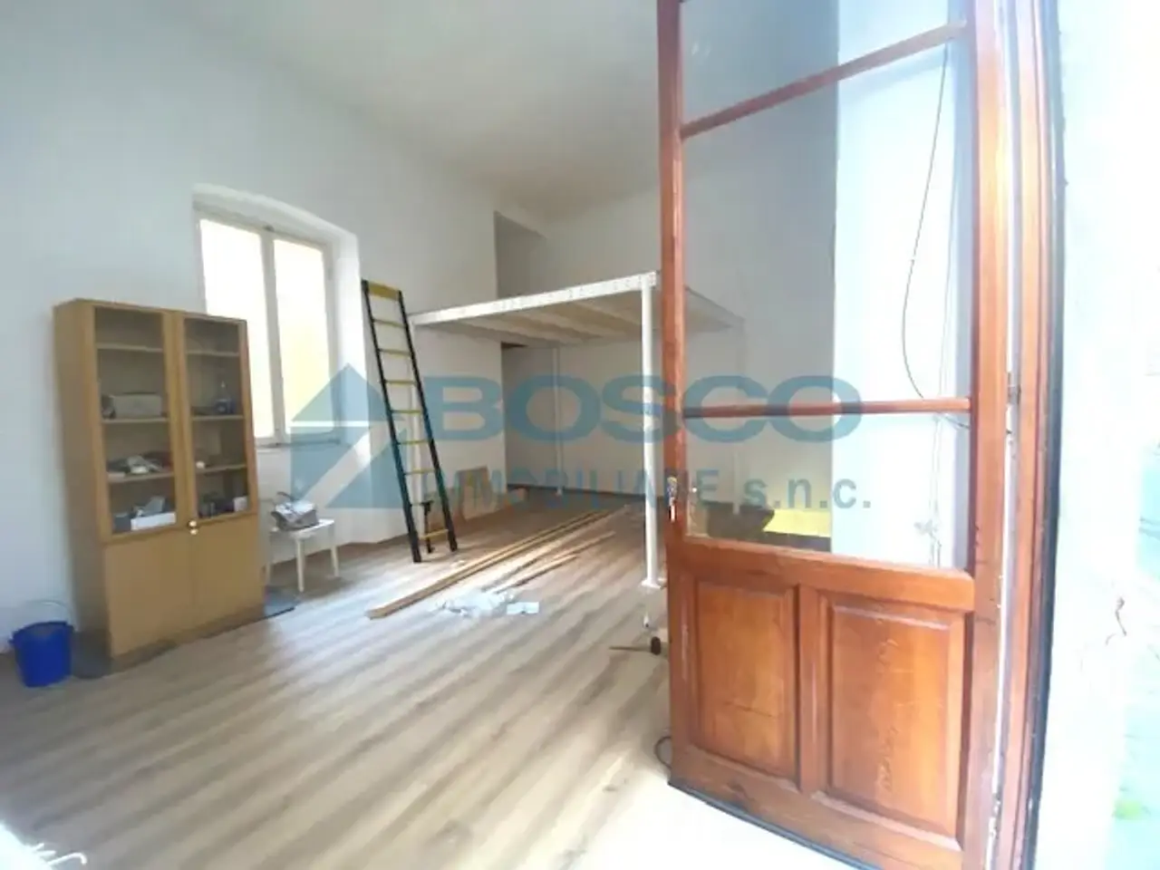 Negozio in Via della Scorza 16/18, La Spezia, {3} - Foto 1