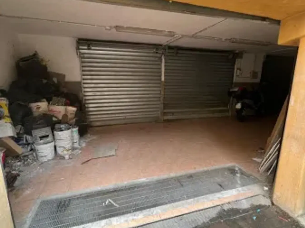 Magazzino in Via Elia Bernardini 3a, Genova, {3} - Foto 2