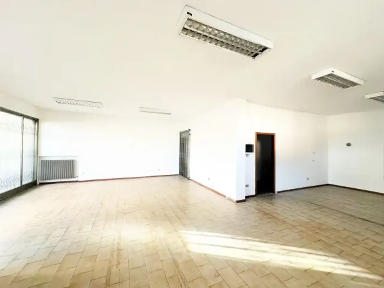 Negozio in , Trento, {3} - Foto 2