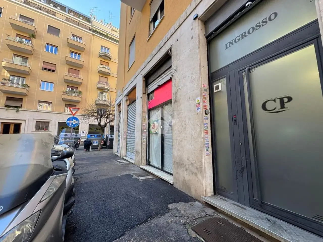 Negozio in Via Conegliano 00, Roma, {3} - Foto 1