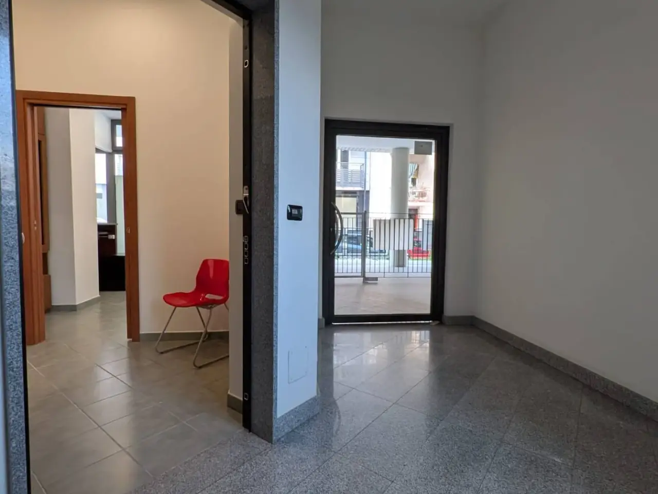 Negozio in Via Leumann 24, Rivoli, {3} - Foto 2