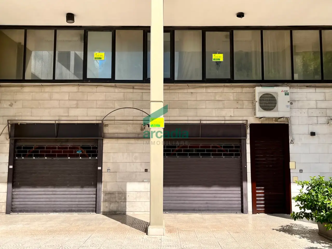 Ufficio in Via Matarrese 58, Bari, {3} - Foto 1