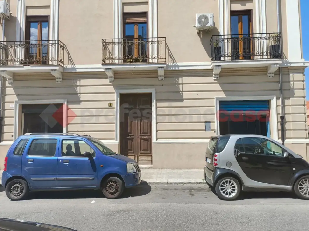 Negozio in Via Sbarre Centrali  86, Reggio Calabria, {3} - Foto 1
