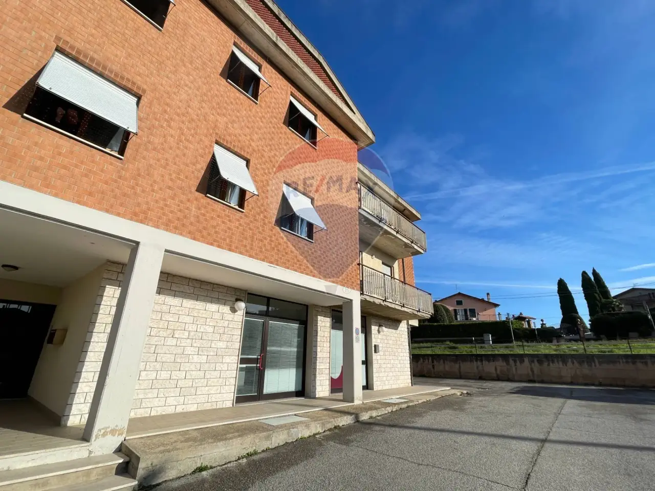 Negozio in Via Umbria 179, Perugia, {3} - Foto 1