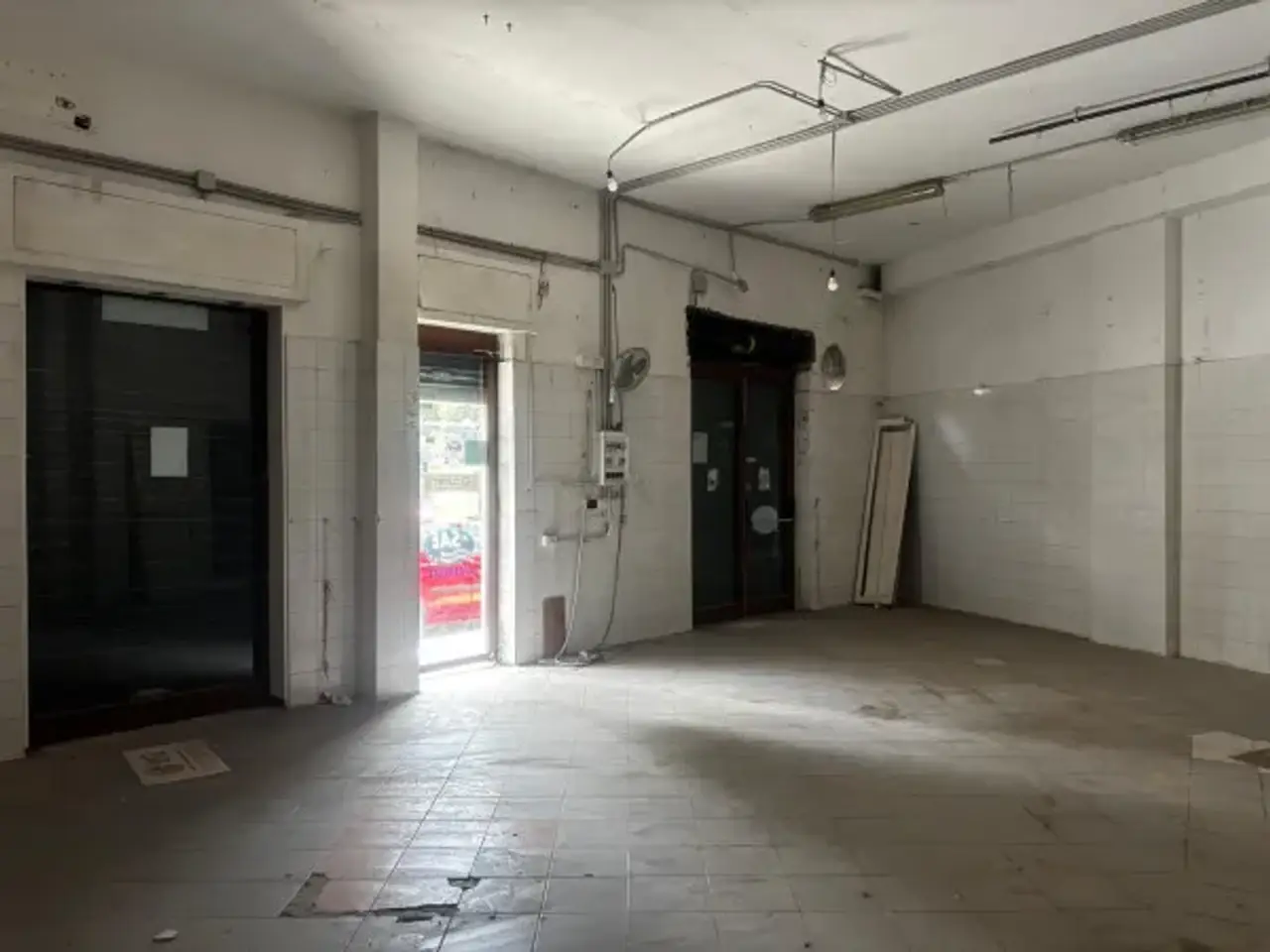 Negozio in Via Napoli 94, Casalnuovo Di Napoli, {3} - Foto 2