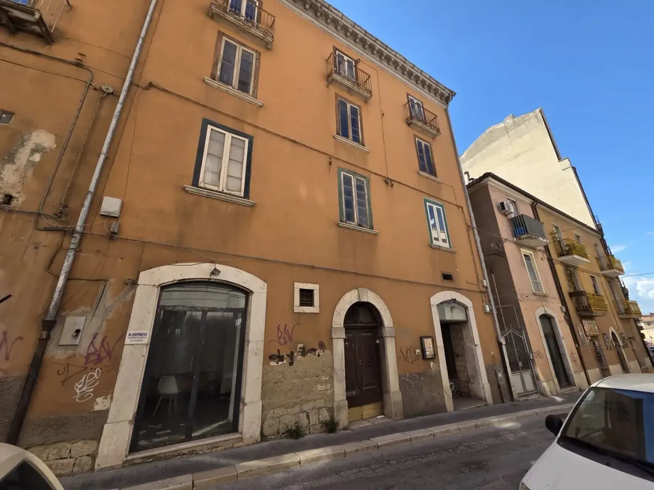 Esercizio commerciale in Antonio Cardarelli 10, Campobasso, {3} - Foto 2