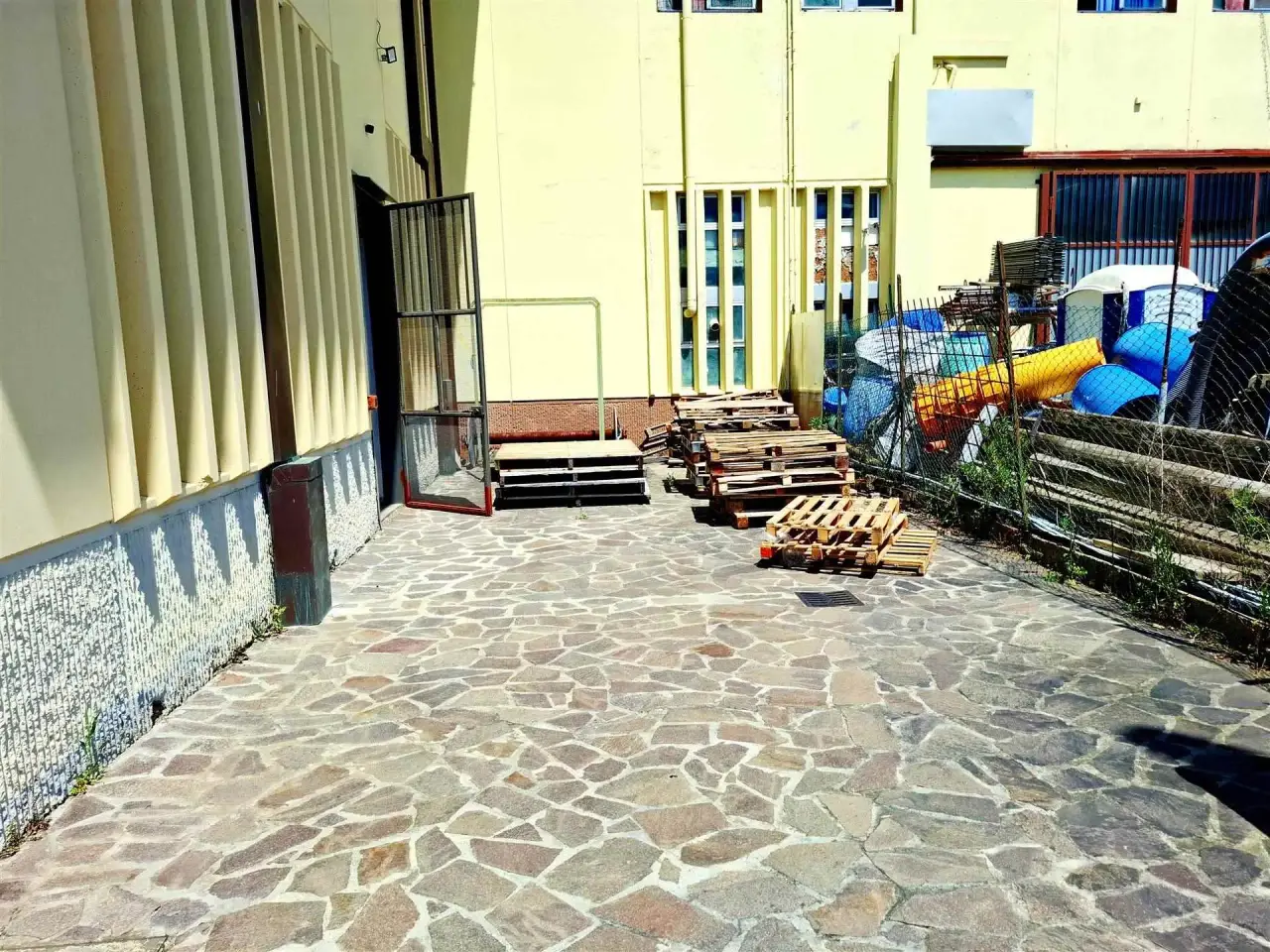 Capannone in , Poggio A Caiano, {3} - Foto 2