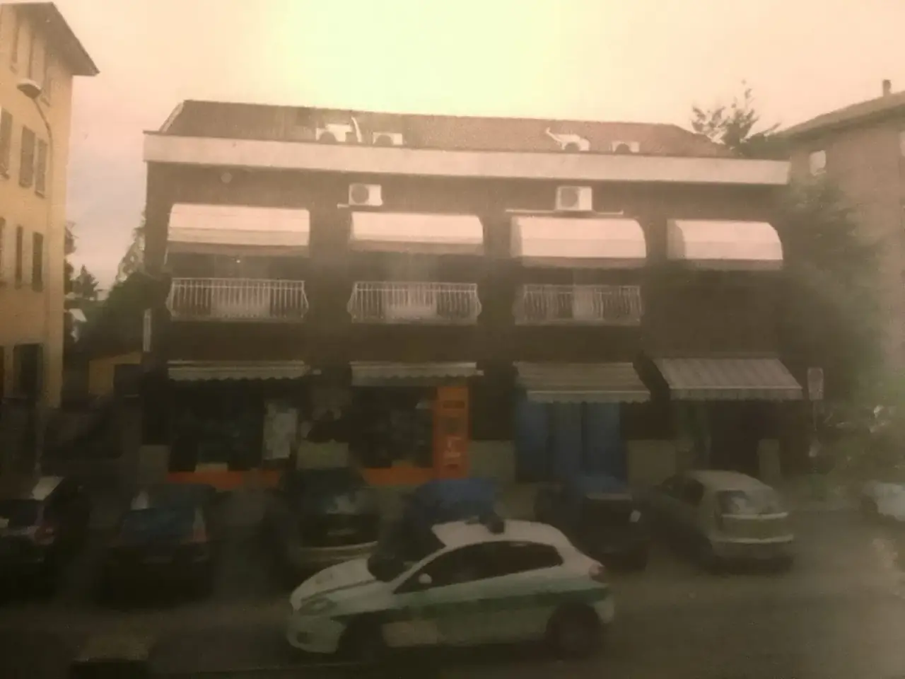 Negozio in Via Luigi Cadorna 57, Rho, {3} - Foto 2