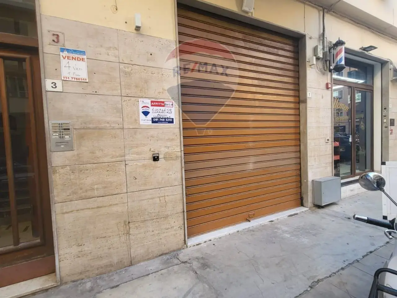 Negozio in Via Ugo Foscolo 1/E, Palermo, {3} - Foto 1