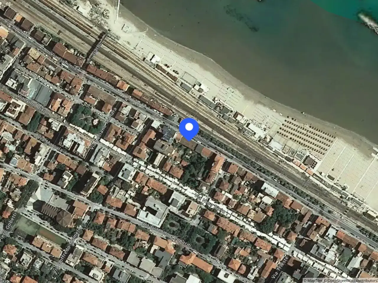 Magazzino in Via Flaminia 521 521, Falconara Marittima, {3} - Foto 1