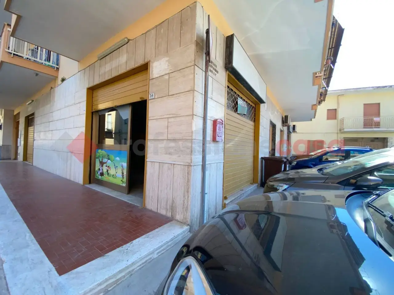 Negozio in Piazza Bergamo  22, Mondragone, {3} - Foto 2