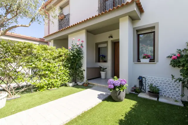 Villa a schiera in vendita, Via Fratelli De Filippo , Cagliari - Foto 1