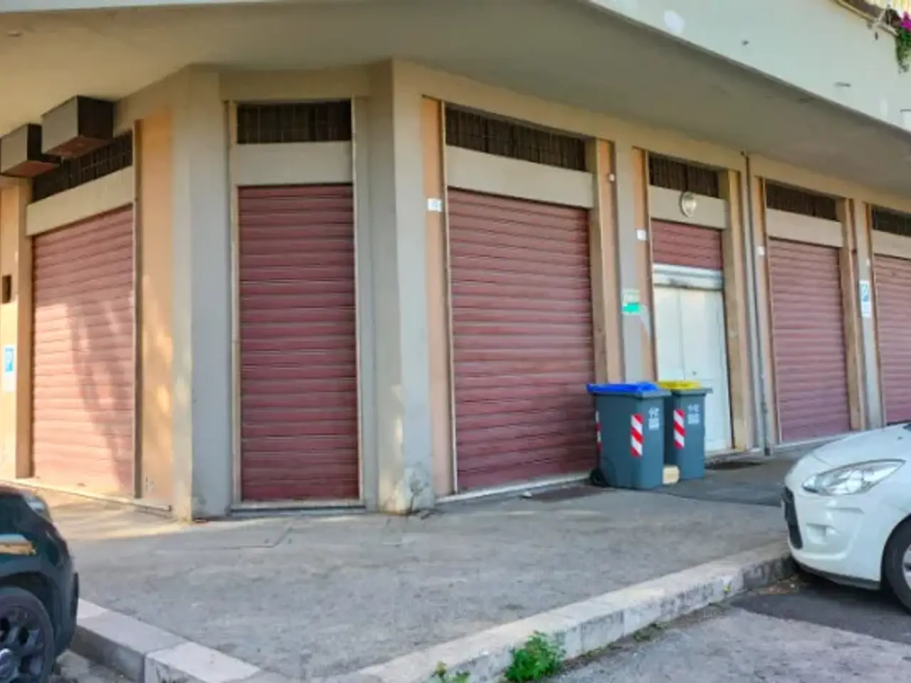 Negozio in Via Giuseppe di Vittorio, Terni, {3} - Foto 1