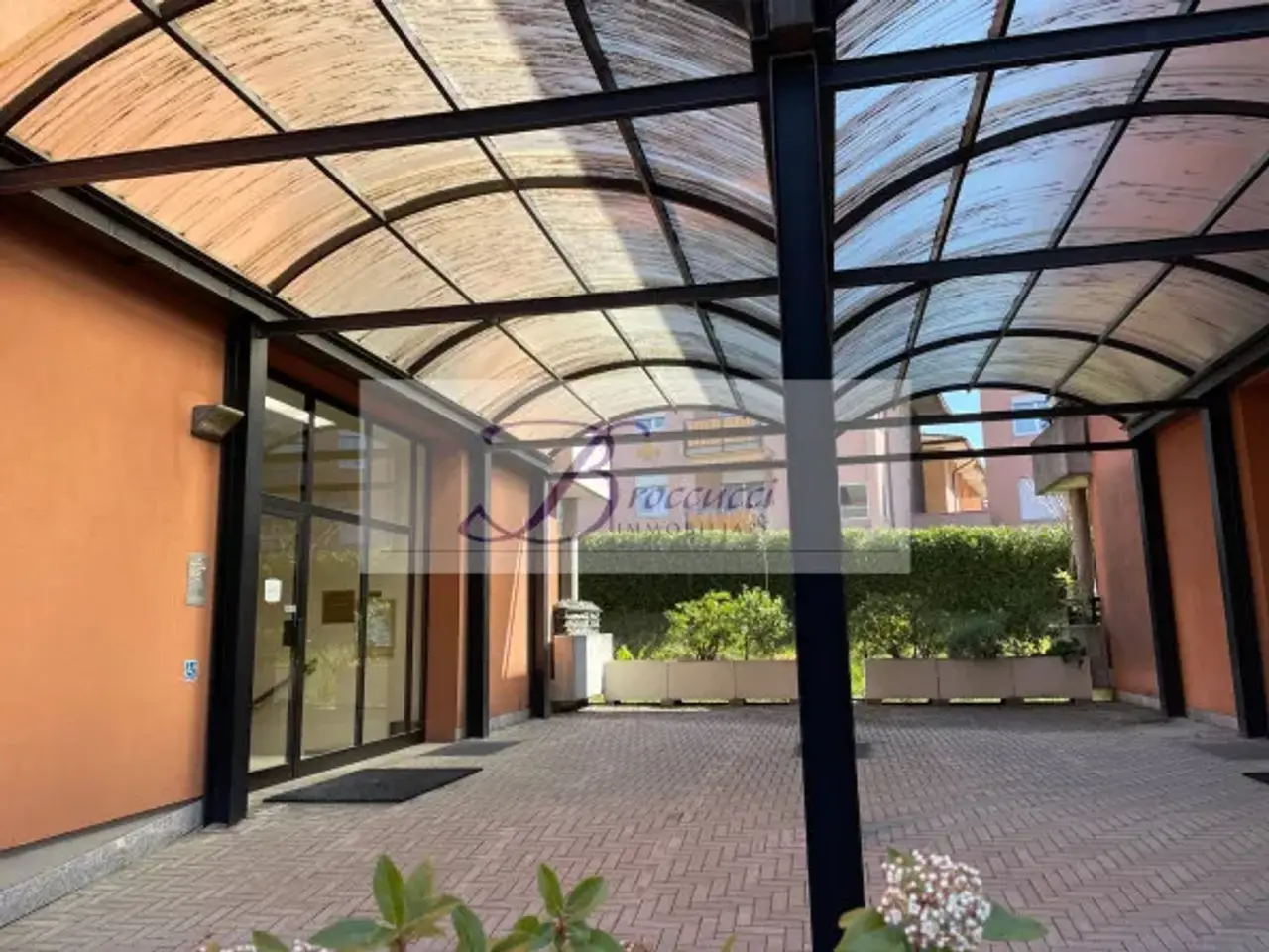 Ufficio in , Varese, {3} - Foto 1