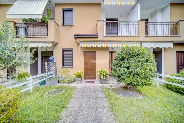 Terraced house in Via Monte Leone, Dormelletto - Photo 1