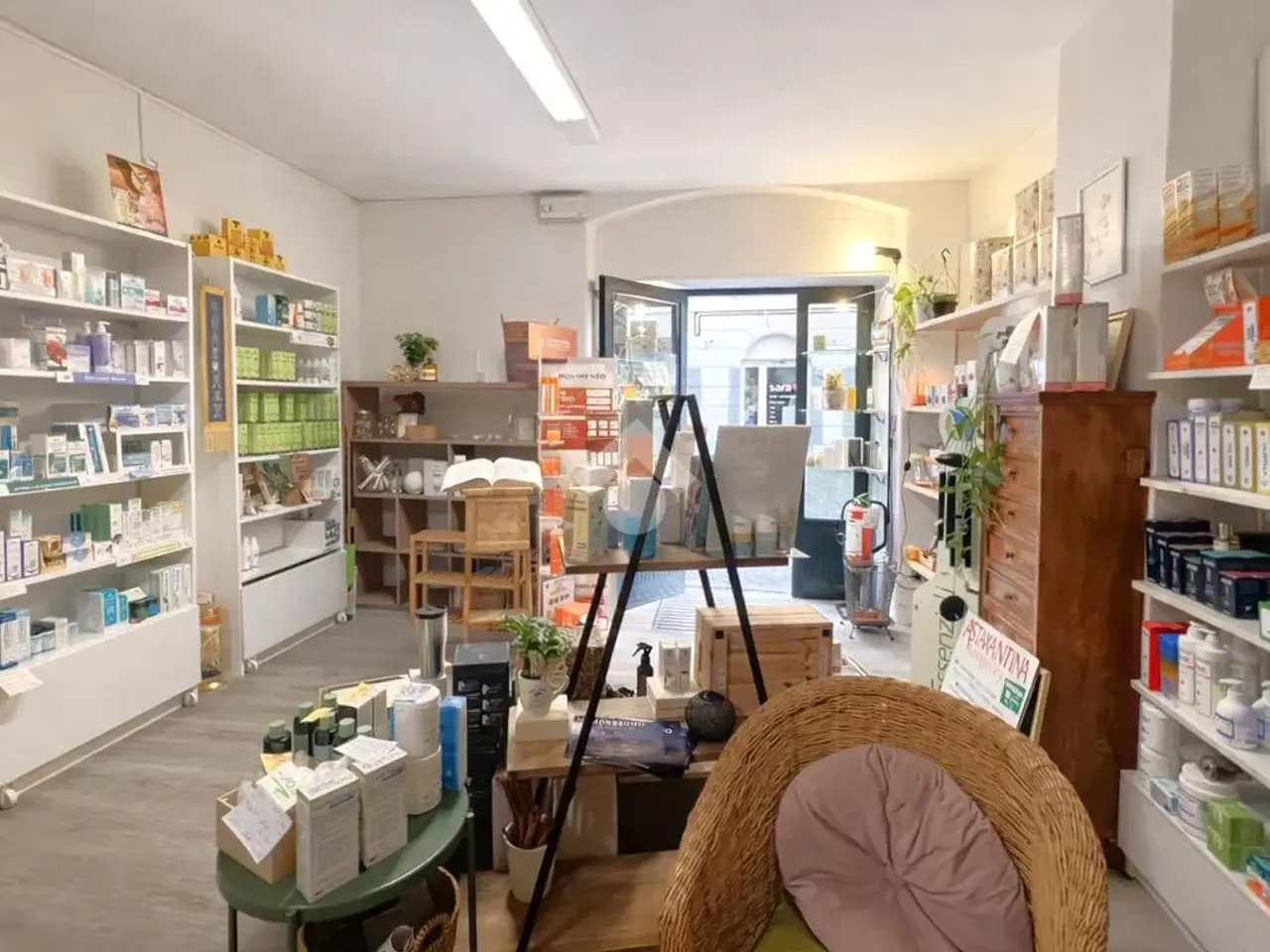 Negozio in Via G. Garibaldi 16, Morbegno, {3} - Foto 2